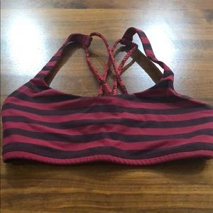 Lululemon sports bra
